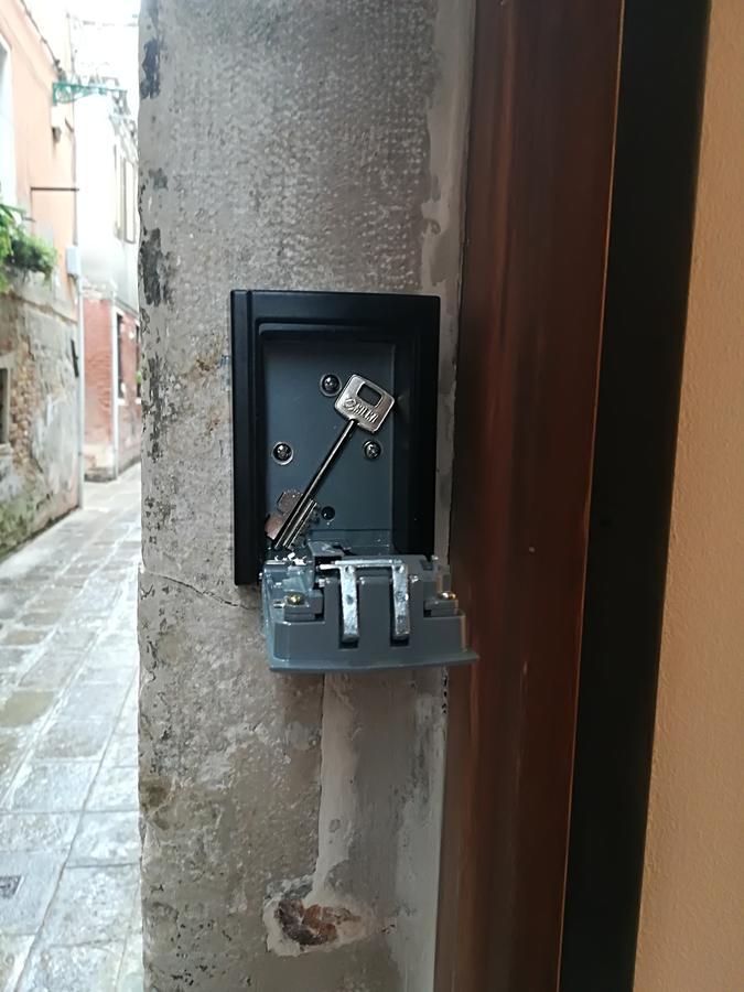 Calle Della Pieta Venesia Bagian luar foto